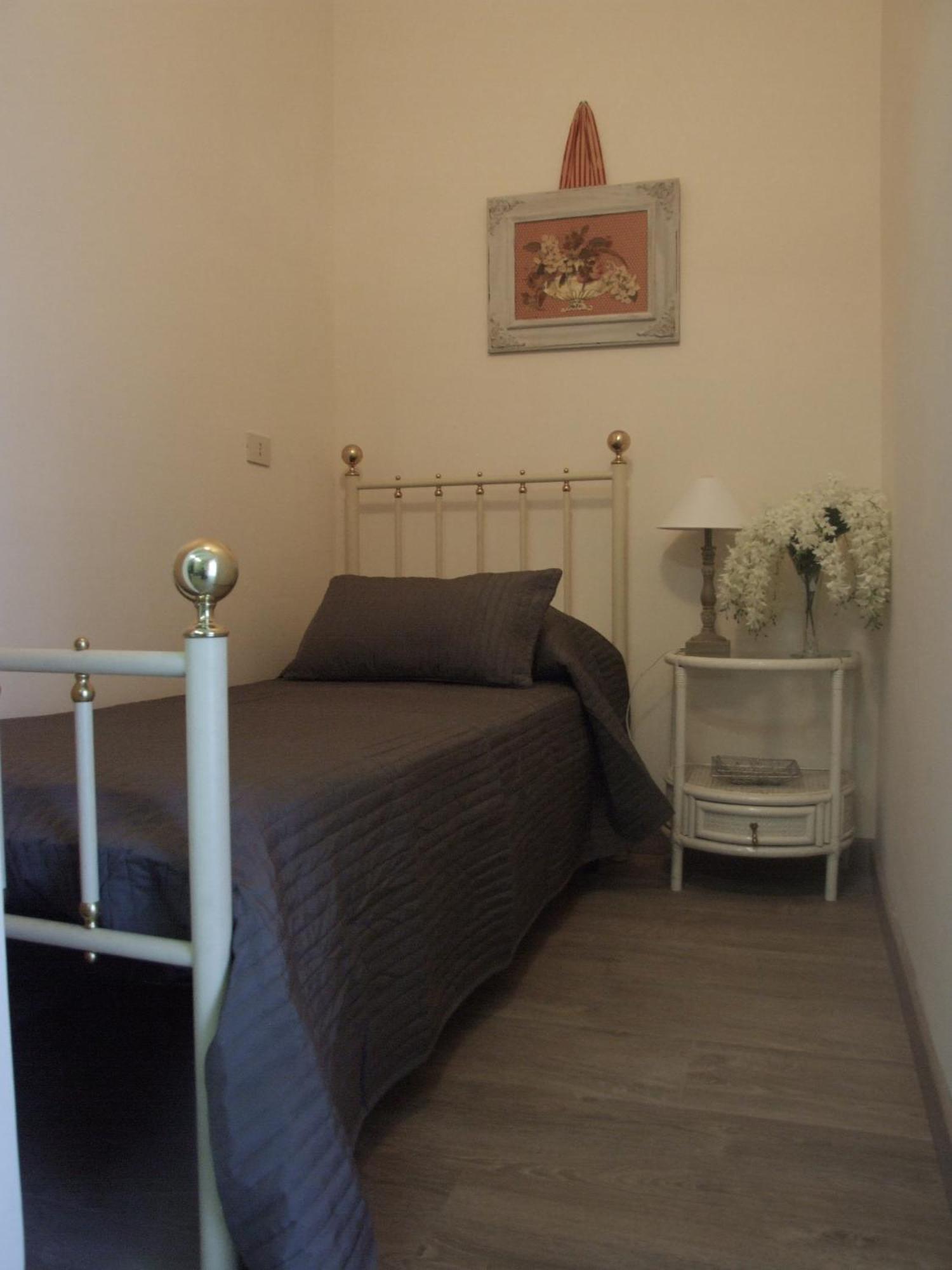 Residenza I Ciclamini Bed & Breakfast Рим Екстериор снимка