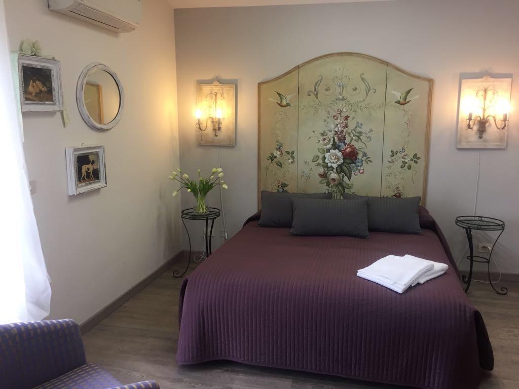 Residenza I Ciclamini Bed & Breakfast Рим Екстериор снимка