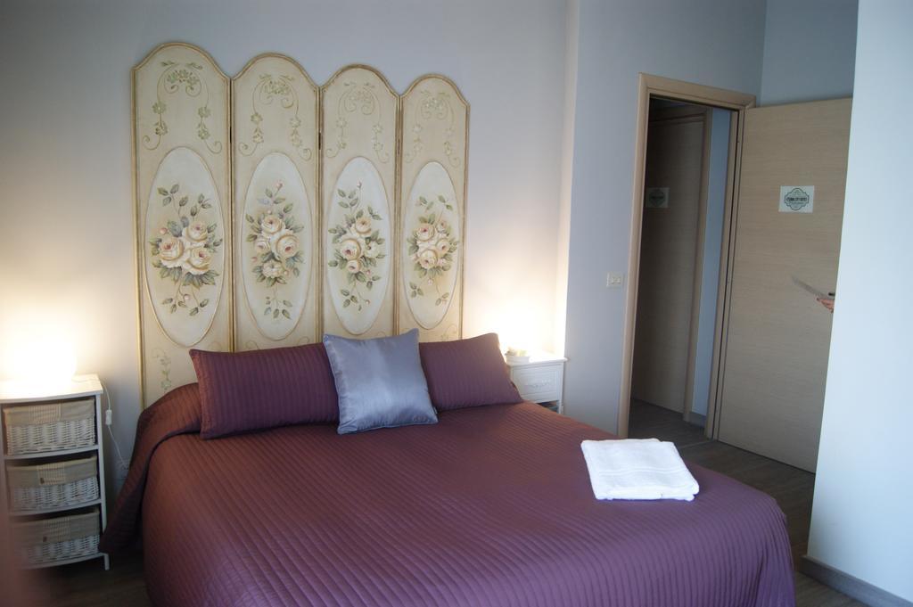 Residenza I Ciclamini Bed & Breakfast Рим Екстериор снимка